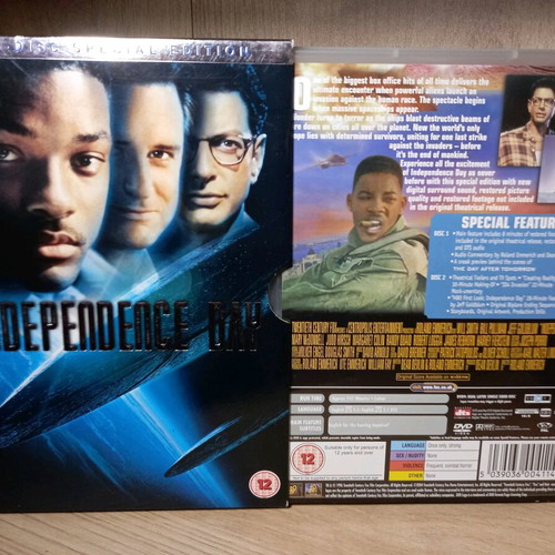 Independence Day DVD like new with English subtitles, special edition