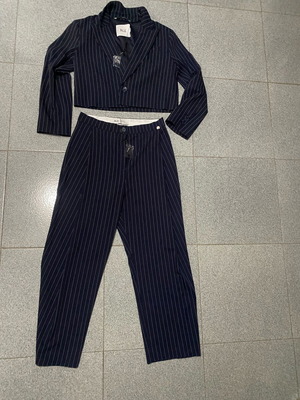 Ale suit new, gray and blue