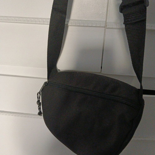 Men's banana bag Sport Hg like new, black
