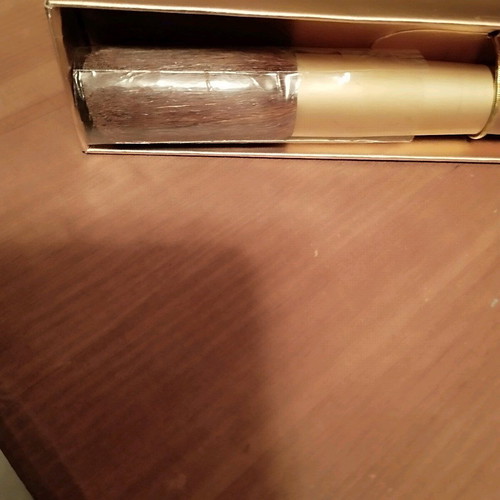 Max Factor powder brush unused
