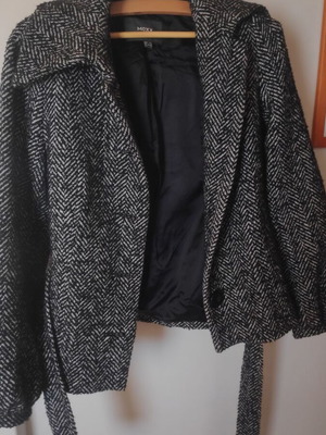 Mexx fabric jacket like new, black and white, small