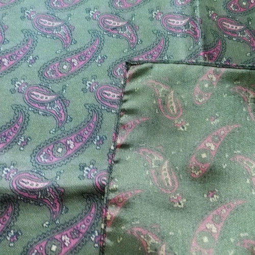 Pocket handkerchief with paisley used, green fabric