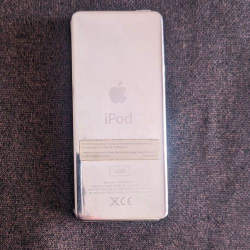 Ipod Nano 1st Gen 2Gb like new