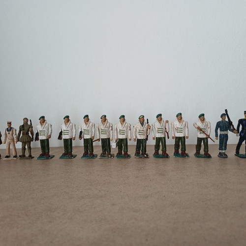 Pal Vintage Military Figures Used, Pack of 15, 1960s