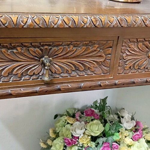 Wooden antique furniture with mirror and hand-carved drawers like new, Egypt