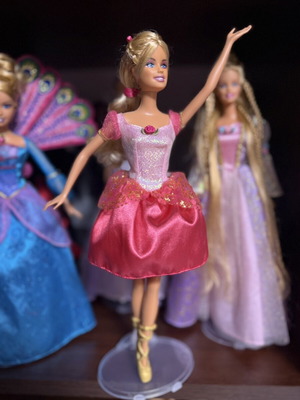 Barbie Genevieve doll from 12 Dancing Princesses by Mattel