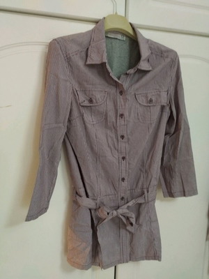Attrattivo shirt with belt 3/4 sleeve like new, white and purple size M
