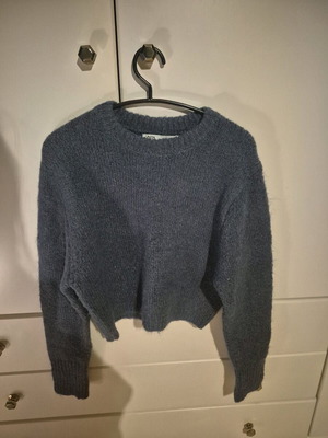 Zara women's petrol sweater like new, size M