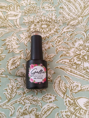 Semi-permanent nail polish like new, shade 716
