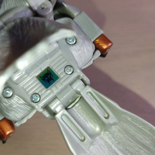Beast Wars figure used wolf - eagle