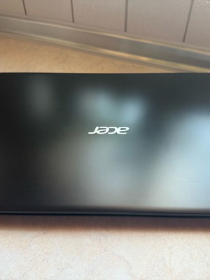 Laptop Acer Aspire 3 με Intel Core i3, 8GB, Windows, σαν καινούργιο