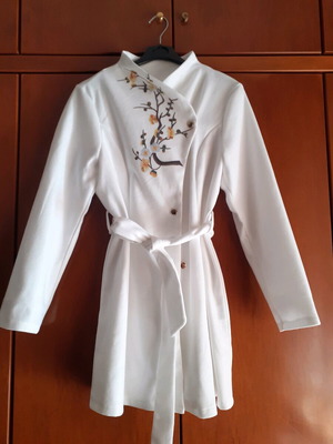 Shein white coat new with belt and eyelet