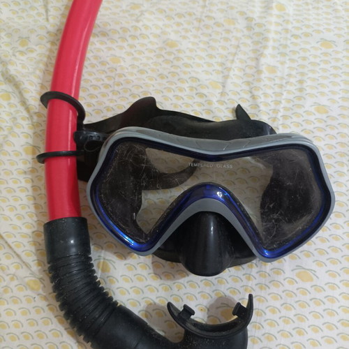 Children's snorkeling mask used, no snorkel