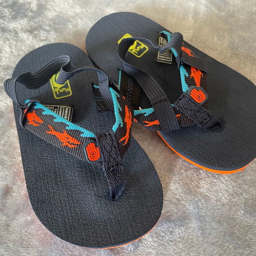 Teva Mush Kids Sandals Size 22 - 23