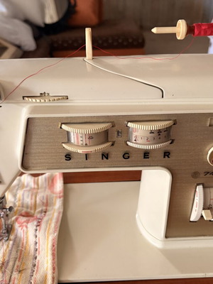Ραπτομηχανή Singer μοντέλο 740 μεταχειρισμένη