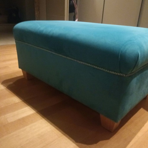 Stool like new 50×80 height 40