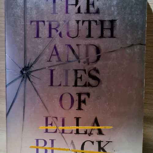 The Truth and Lies of Ella Black by Emily Barr like new English book
