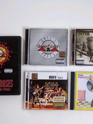 Rock CD/DVD pack used with Guns N’ Roses, KISS, Sex Pistols (5 items)