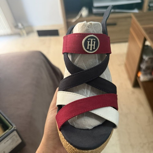 Tommy Hilfiger platform sandals like new, size 37, white and blue