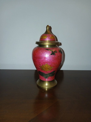 Vintage Cloisonne Vase with Lid in Like New Condition