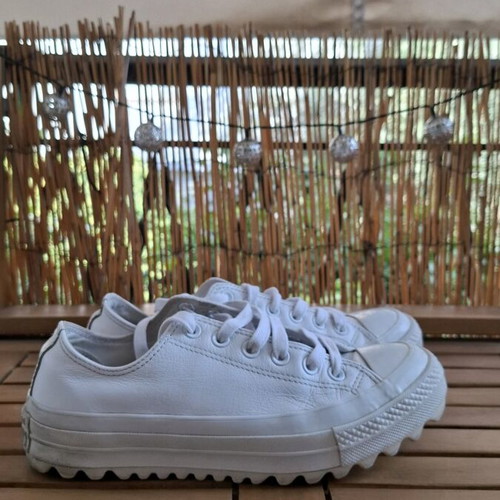Converse leather white shoes used, size 39