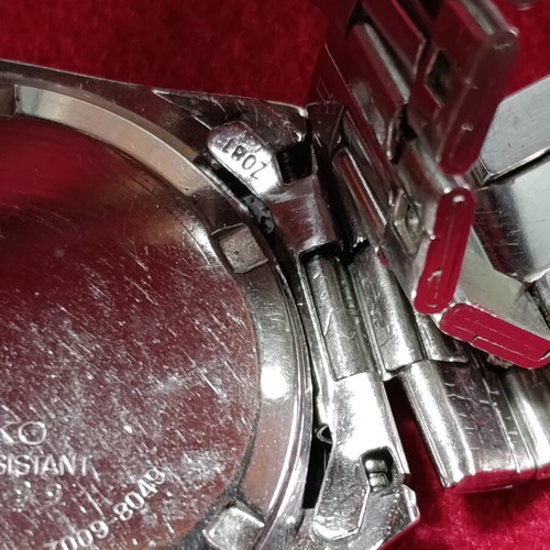 Seiko 7009-8049 Αυτόματο ρολόι ημέρας/ημερομηνίας μεταχειρισμένο