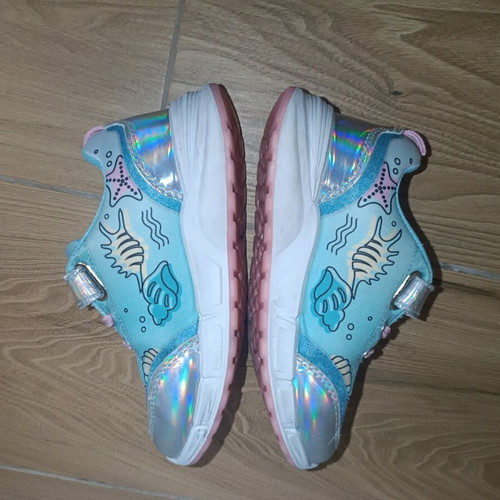 Modum Disney Ariel kids sneakers with lights size 29 used