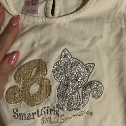 Girls' t-shirt with cat, like new, 2 years old