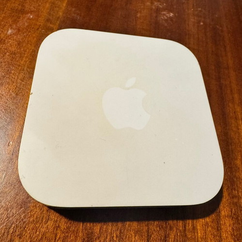 Apple AirPort Express 802.11n (2nd Generation) A1392 used