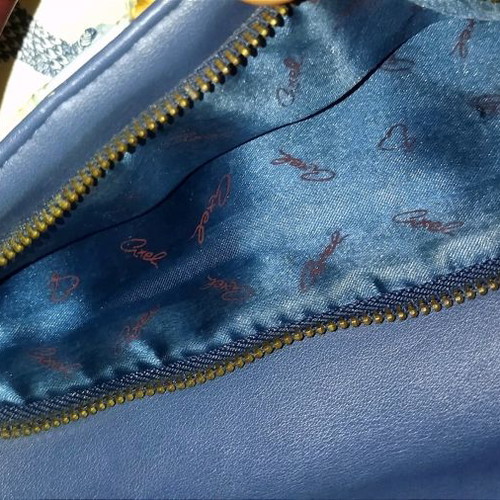 Axel hand bag used with multiple compartments synthetic leather