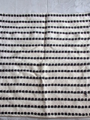 Sinsay decorative pillow cover like new, black and white with fringes