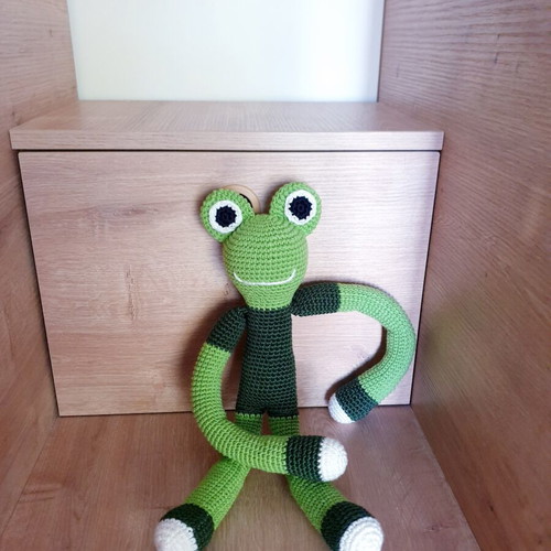 Amigurumi frog doll, handmade, soft cotton, hypoallergenic filling