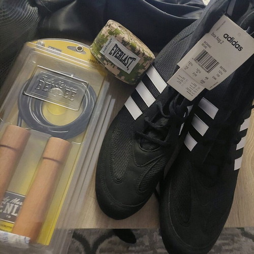 Boxing set new, all unused