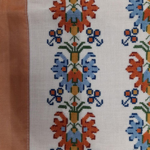 Floral towel new, dimensions 40cm x 48cm