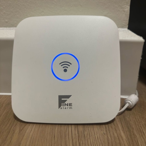 Fine-2G White Wireless Alarm System like new