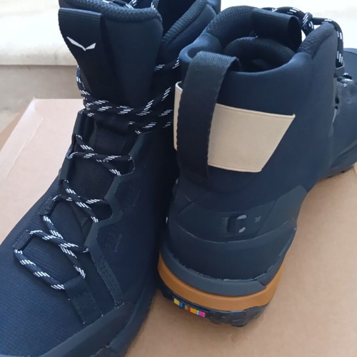 Salewa Puez 2 Mid Powertex hiking boots, black, size 44.5