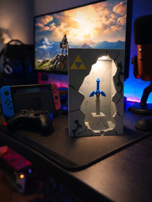 Zelda gaming lamp like new with sword diorama and USB power