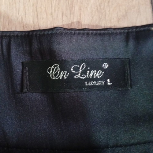 Satin skirt On Line luxur L like new, black
