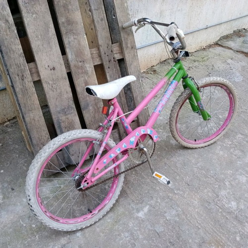 BMX Clermont 20" used, women's, needs brake lever replacement