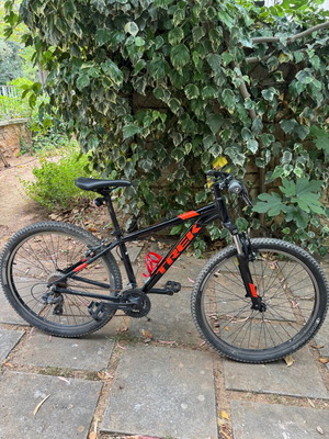 Trek Mountain Bike Size S 26 Inch Wheels Used, Front Suspension