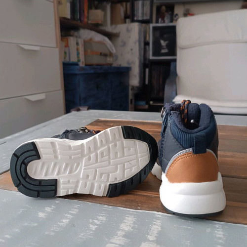 Sfera mountain boots for boy new, size 23