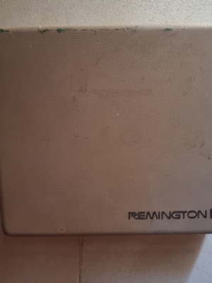 Vintage Remington 24 Lektro Blade Electric Shaver used with case