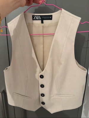 Zara sleeveless vest beige XS new