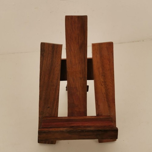 Decorative Plate Stand used, small size