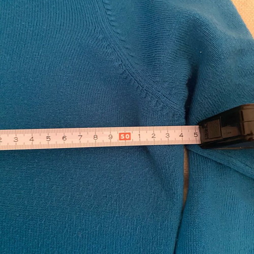 Petrol blouse like new, warm