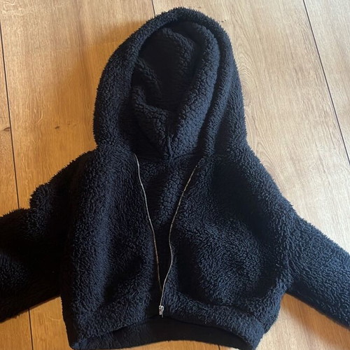 Black fur like new, short