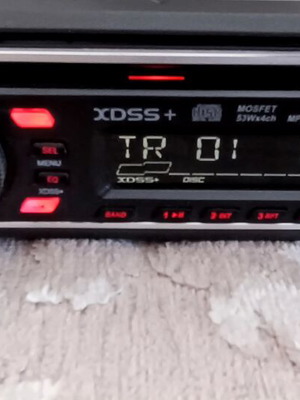 LG LAC2900RN Car Radio CD player like new, 4x53W, MP3 WMA