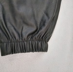 Γυναικείο faux δερμάτινο παντελόνι με λάστιχο μεταχειρισμένο, μέγεθος M