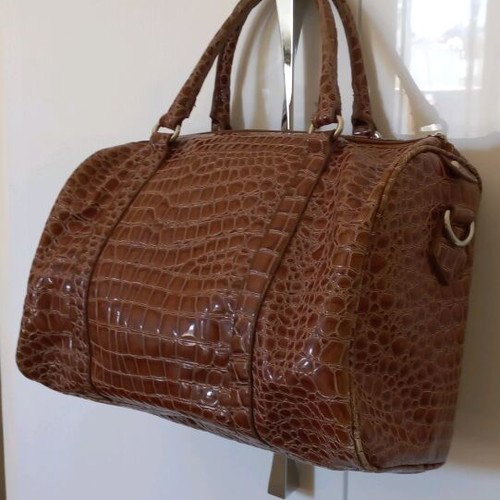 Handbag with croco pattern made of patent leather like new