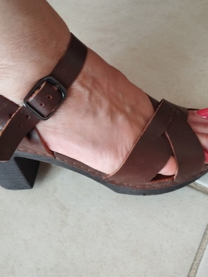 Lasocki leather sandals like new, size 35, brown